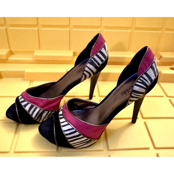 Fredrick’s of Hollywood Heels Size 10 - Picture 3 of 7